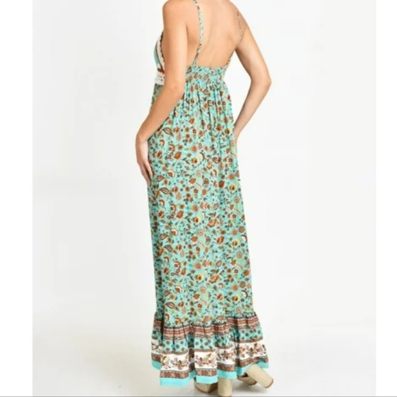 NWT Fun And Flirty Crochet Halter Style Maxi Dress - Picture 9 of 14